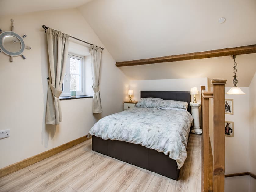 Double bedroom | Frondeg Bach, Tregaron and the Cambrian Mountains