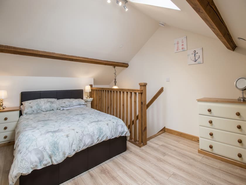 Double bedroom | Frondeg Bach, Tregaron and the Cambrian Mountains
