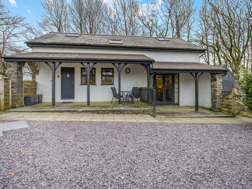 Exterior | Frondeg Bach, Tregaron and the Cambrian Mountains