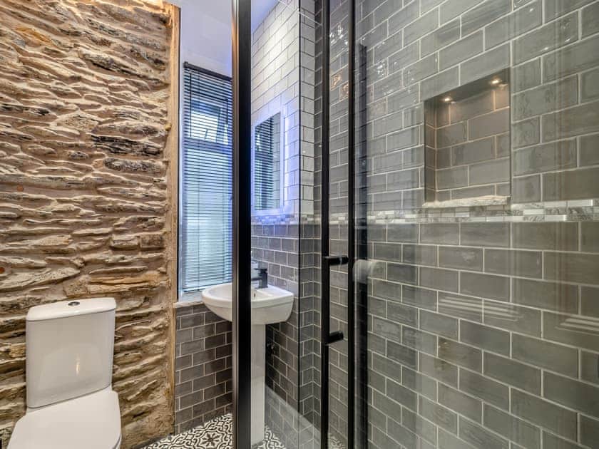 Bathroom | Littlecroft, Windermere