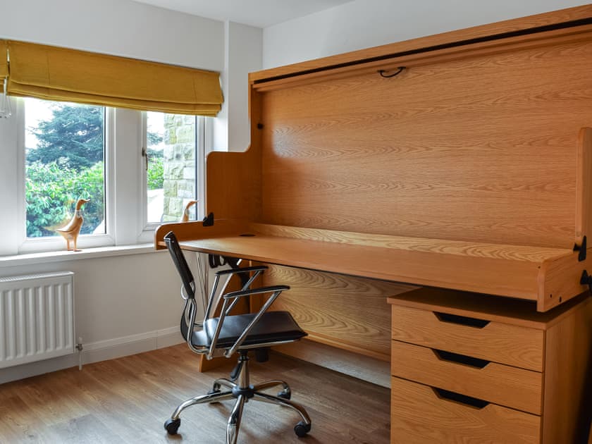 Annexe study bed | Harlequin House, Holmfirth