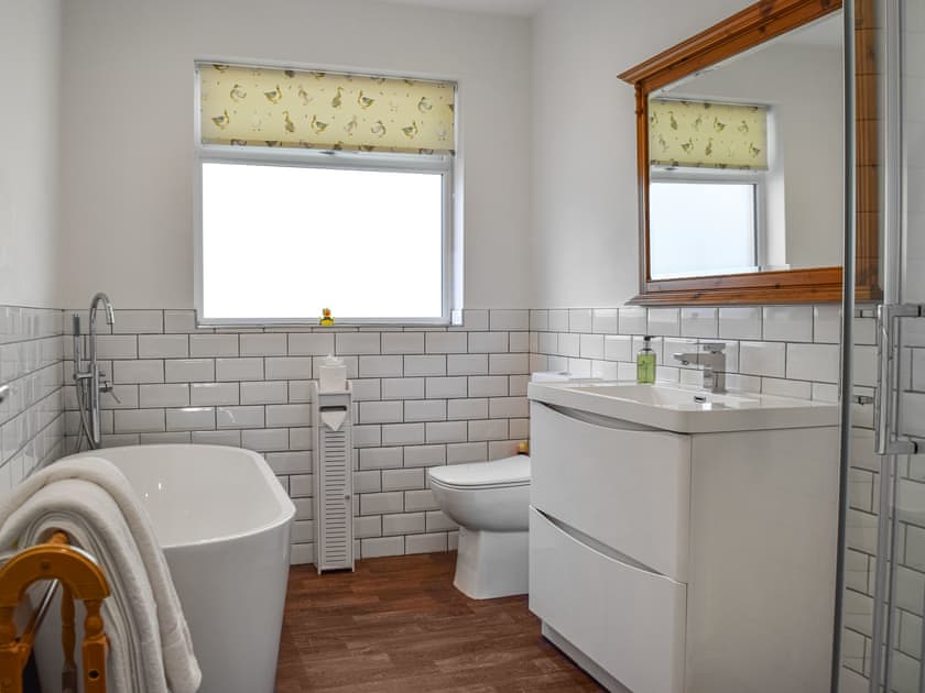 Bathroom | Harlequin House, Holmfirth