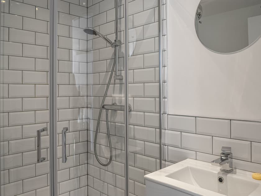 Bathroom | Harlequin House, Holmfirth