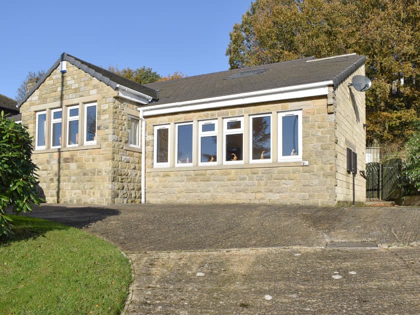 Exterior | Harlequin House, Holmfirth
