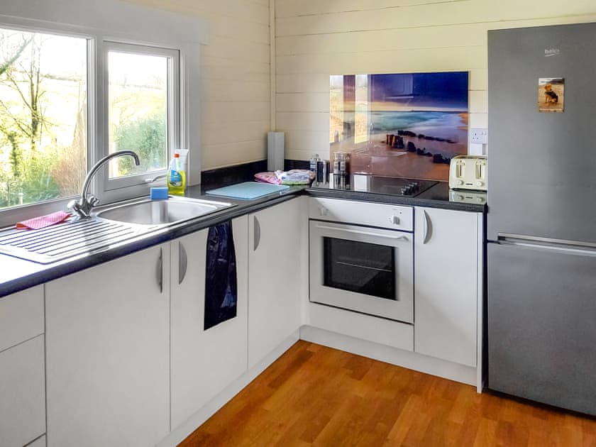 Kitchen | 2 The Folly’s - Abbotskerswell Folly’s, Abbotskerswell, near Newton Abbot