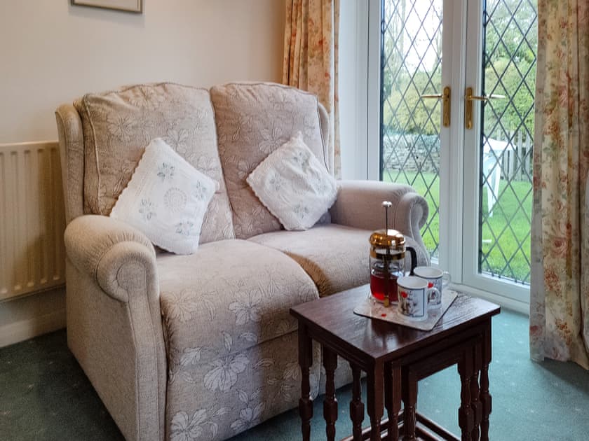 Living area | Priestfield Grange - Willow Cottage - Prestfield Grange, Old Brampton, near Chesterfield
