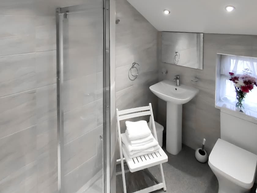 Bathroom | Priestfield Grange - Willow Cottage - Prestfield Grange, Old Brampton, near Chesterfield