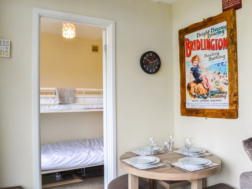 Dining Area | Yeolde Woodern Country View Seashak - Holiday Lets, Bridlington