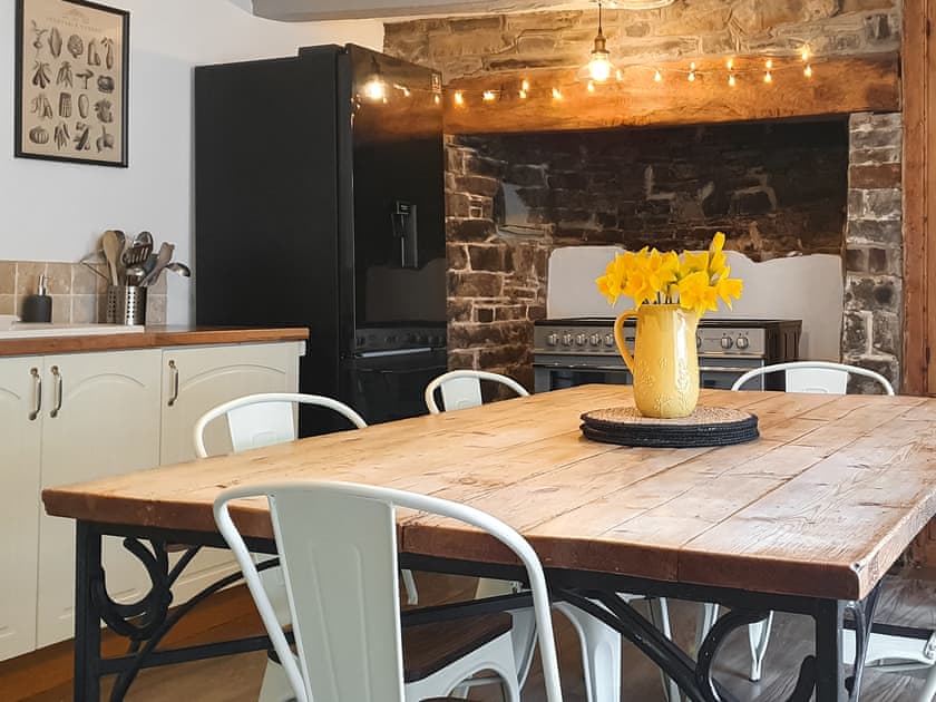Kitchen/diner | Puffin House - Blegberry Farm, Hartland