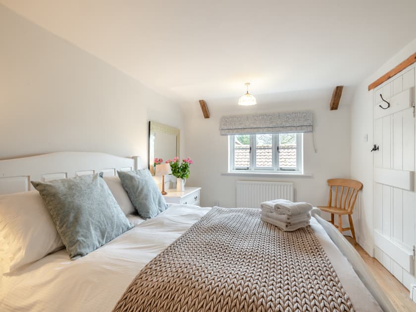 Double bedroom | Swallow Cottages, No. 2 - Swallow Cottages, Wickmere