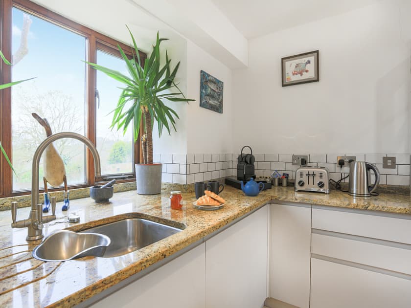 Kitchen | The Mews - The Mews Holidays, Penzance