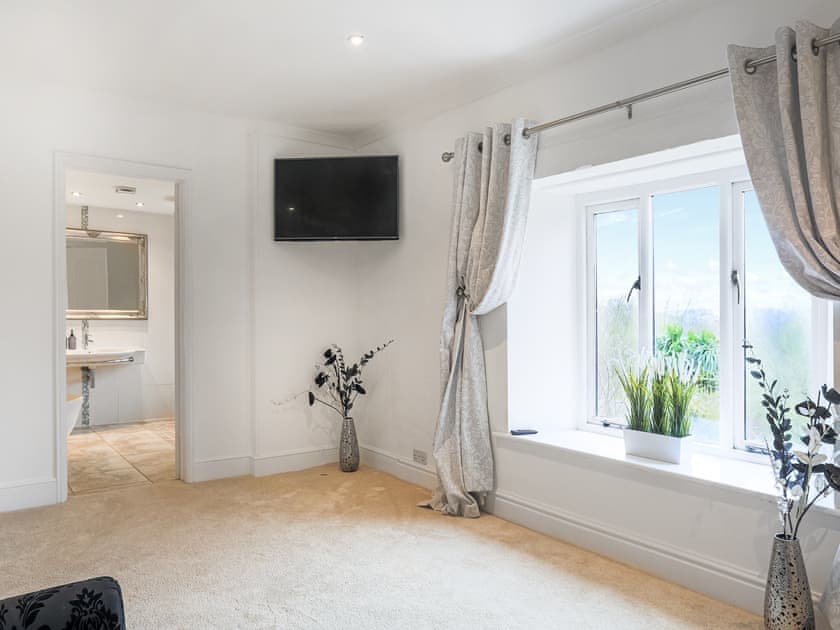 Double bedroom | The Mews - The Mews Holidays, Penzance