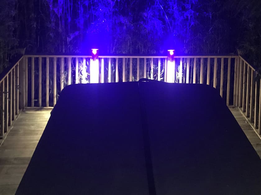 Hot tub | The Mews - The Mews Holidays, Penzance