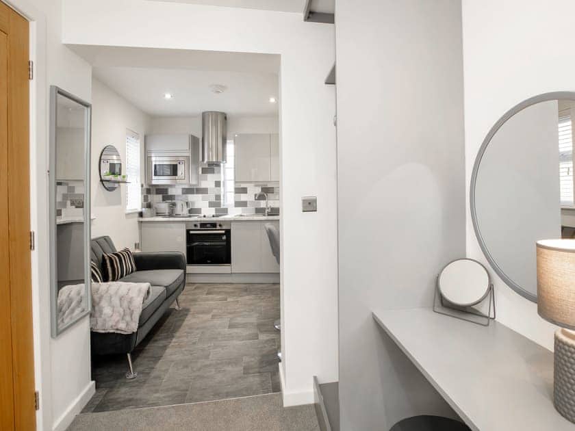5 Reubens Court - City Apartments, York