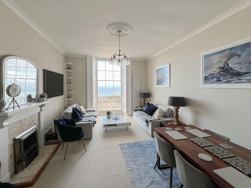 Living room/dining room | Admiral’s Lookout, Ilfracombe