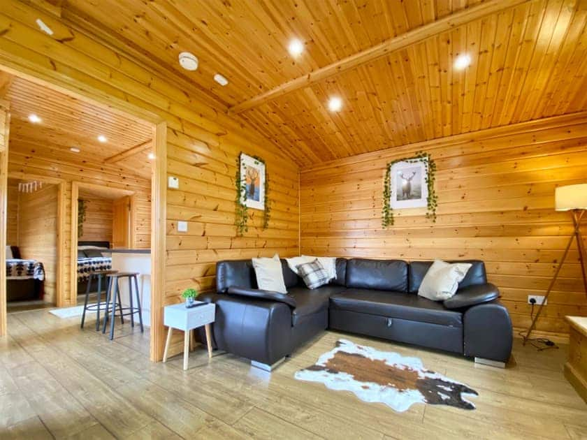 Living room/dining room | Pine Lodge - Pinecone Lodges, Camerton, near Bath