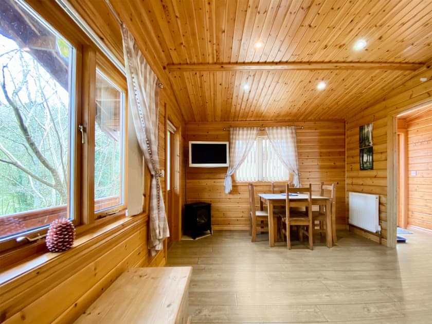 Living room/dining room | Pine Lodge - Pinecone Lodges, Camerton, near Bath