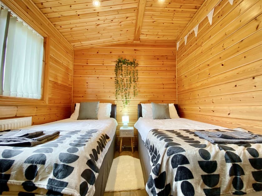 Twin bedroom | Pine Lodge - Pinecone Lodges, Camerton, near Bath