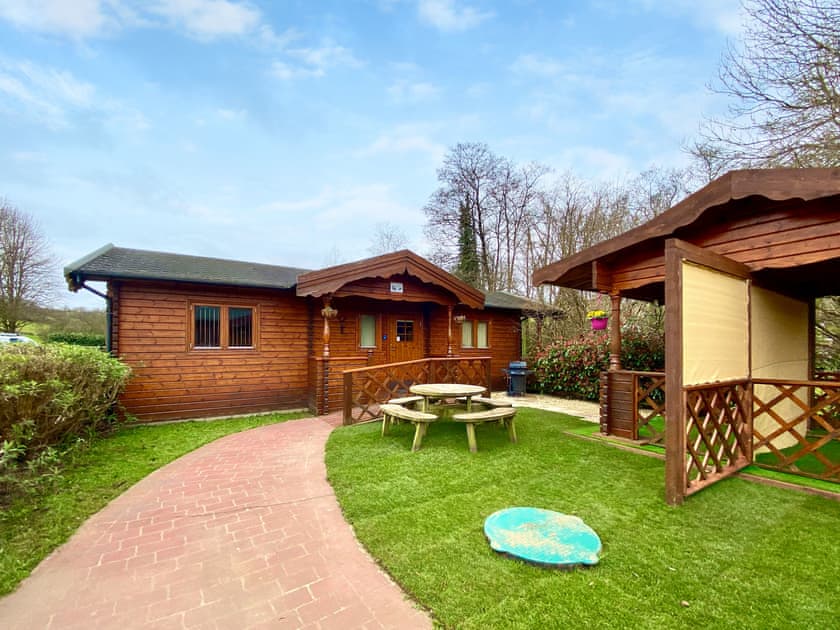 Exterior | Pine Lodge - Pinecone Lodges, Camerton, near Bath