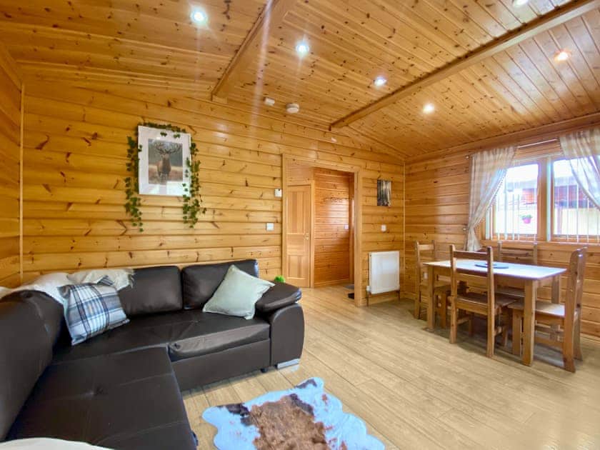 Living room/dining room | Pinecone Lodges- Magnolia Lodge - Pinecone Lodges, Camerton, near Bath