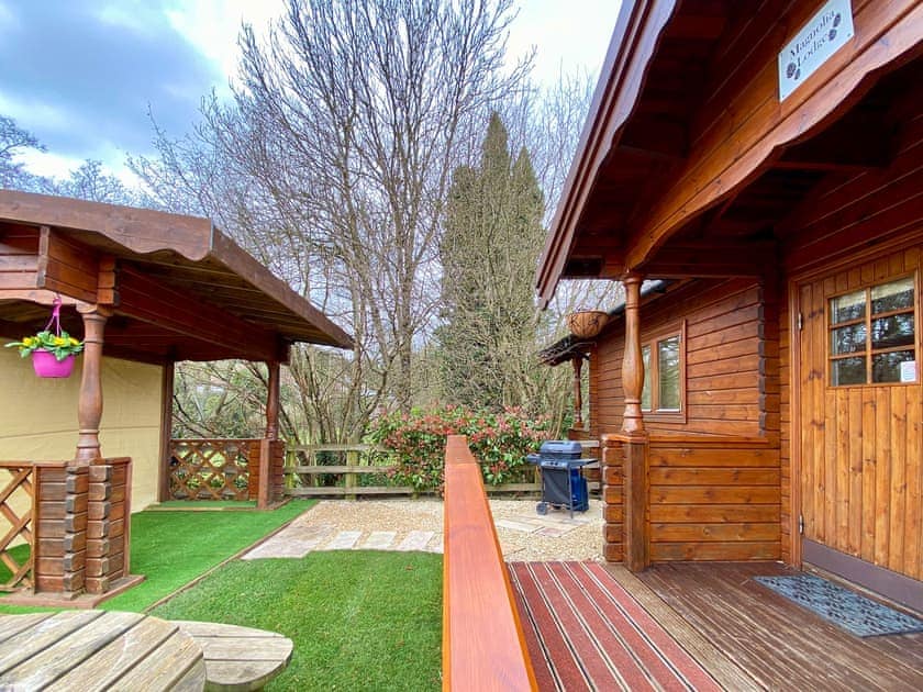 Exterior | Pinecone Lodges- Magnolia Lodge - Pinecone Lodges, Camerton, near Bath