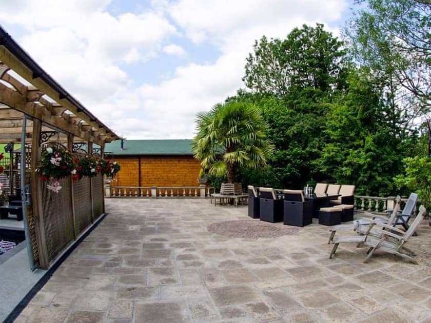Exterior | Maple - Pinecone Lodges, Camerton, near Bath
