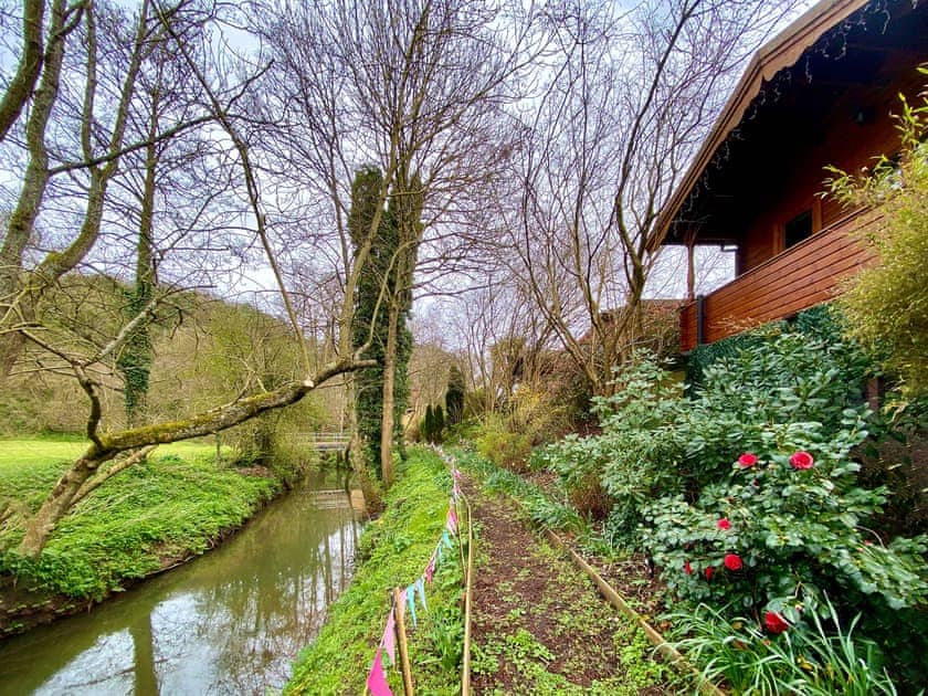 Exterior | Maple - Pinecone Lodges, Camerton, near Bath
