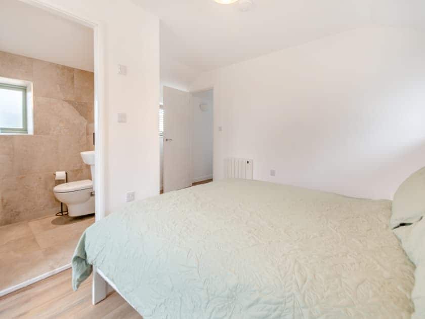 Kingsize bedroom  | Wheel House - Fern Farm, Fylingdales, near Whitby