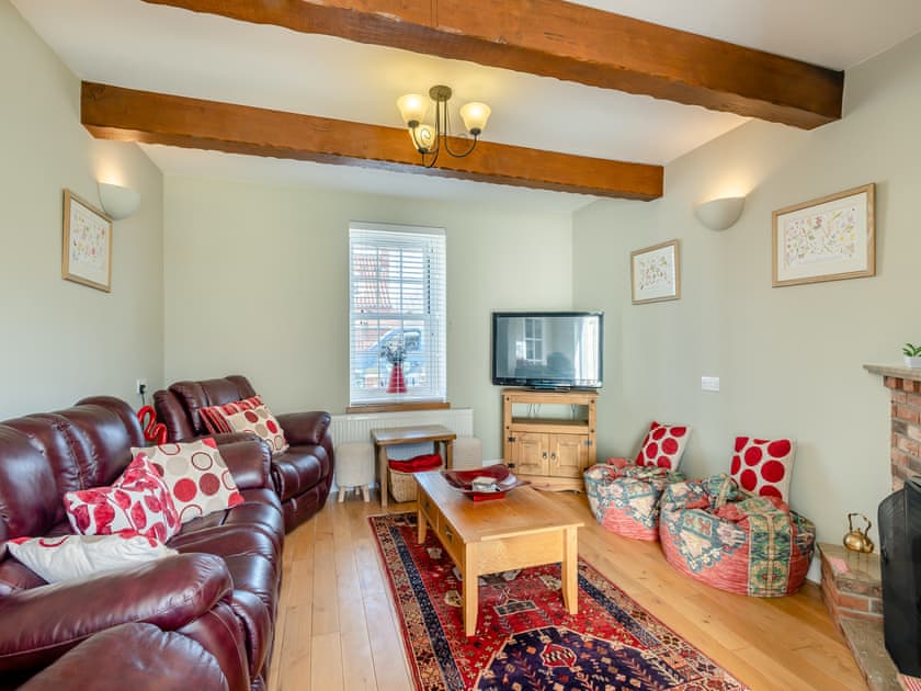 Living area | Curlew Cottage, Caister-on-Sea, near Great Yarmouth