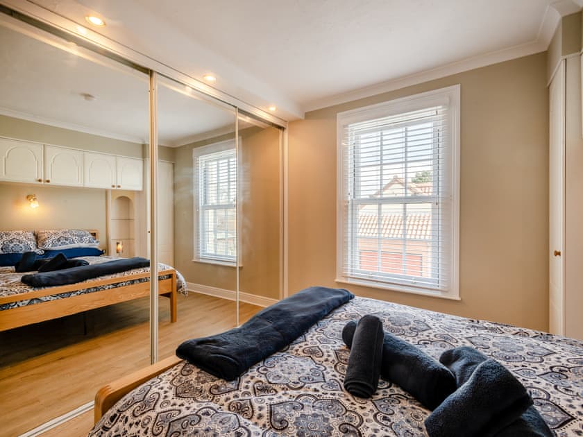 Double bedroom | Curlew Cottage, Caister-on-Sea, near Great Yarmouth