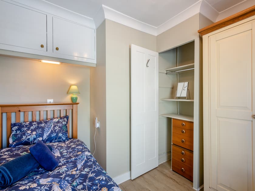 Single bedroom | Curlew Cottage, Caister-on-Sea, near Great Yarmouth