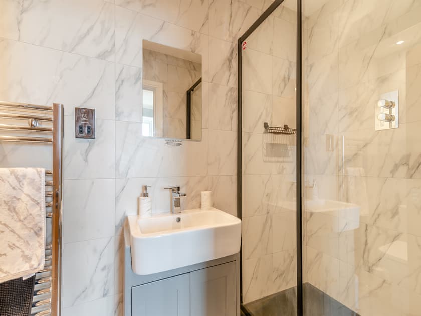 Bathroom | Sea Blue House, Scarborough