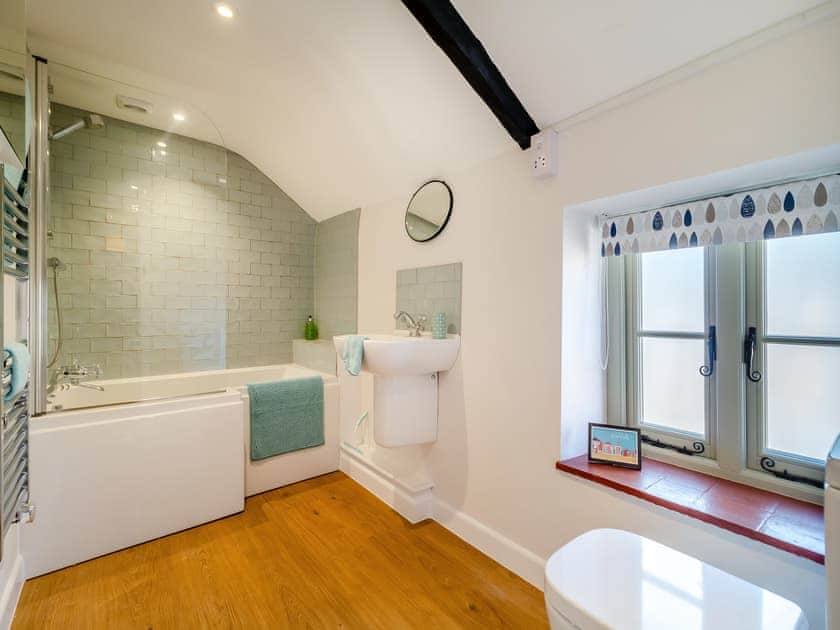 Bathroom | Cherry Tree Cottage - Clevency Cottages, Great Snoring, near Fakenham