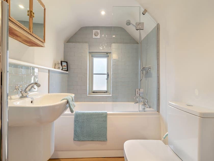 Bathroom | Vine Cottage - Clevency Cottages, Great Snoring, near Fakenham