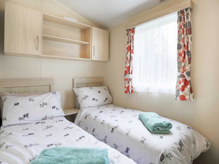 Twin bedroom | The Villa at Youlditch Farm, Okehampton