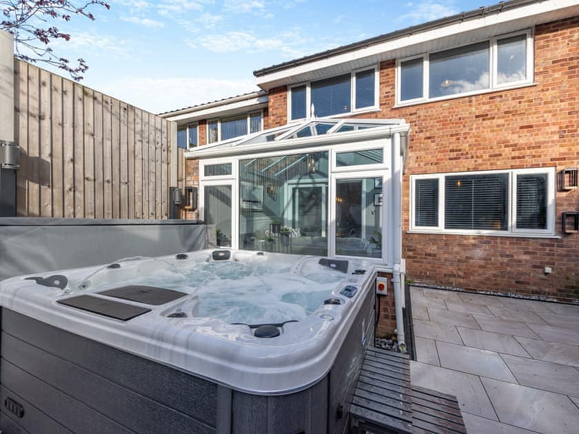 Hot tub | House in the Hills, Church Stretton