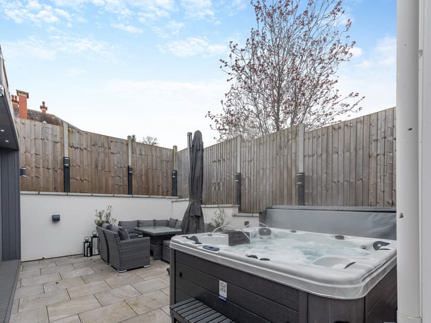 Hot tub | House in the Hills, Church Stretton