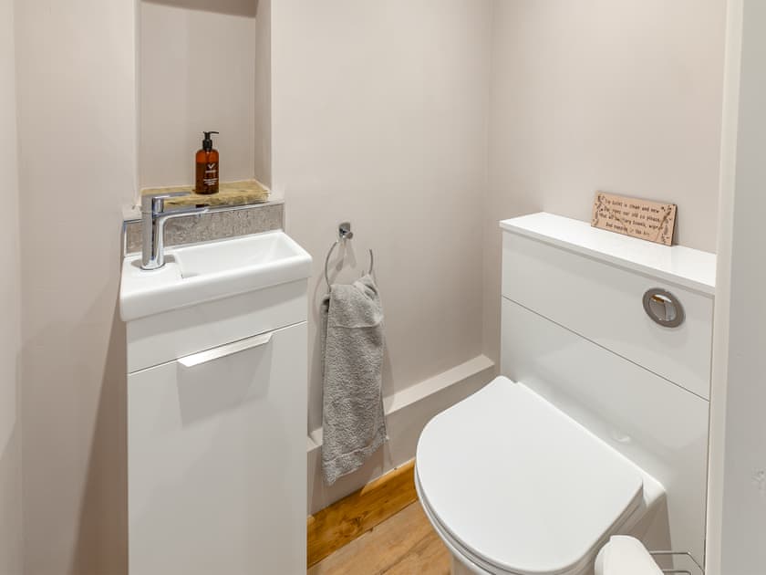 Bathroom | Cowcroft - Hammerton Hall, Litton, near Buxton