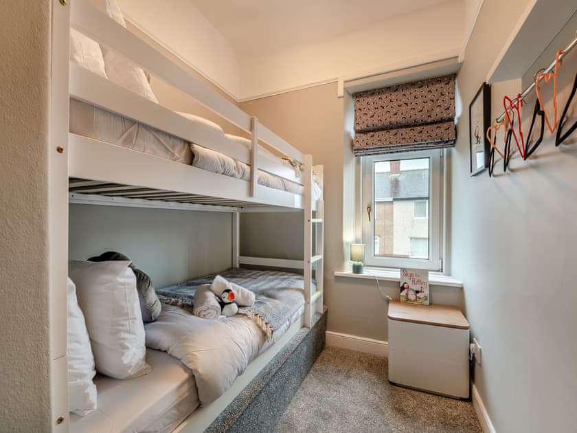 Bunk bedroom | Puffling Cottage, Amble