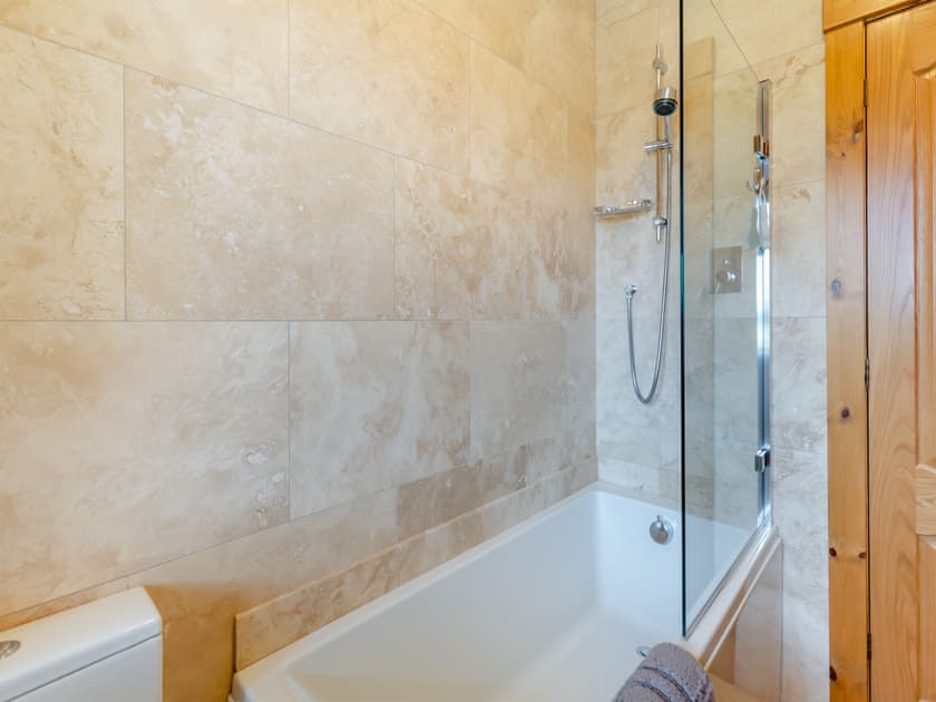 Bathroom | Molalatau Lodge, Lairg