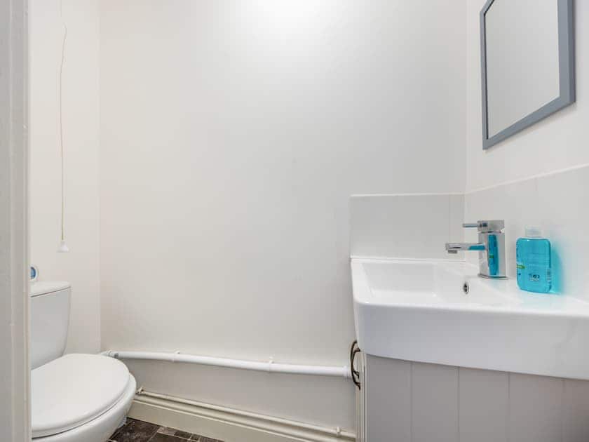 Bathroom | The Old Jolly, Skegness