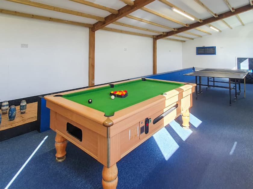 Games room | Puffin House - Blegberry Farm, Hartland