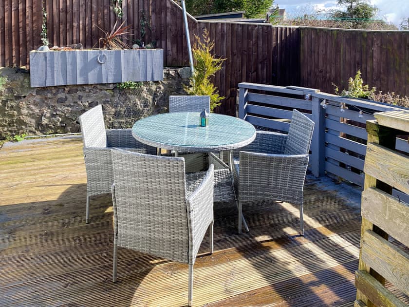 Sitting-out-area | The Thistle, Auchtermuchty, near Cupar