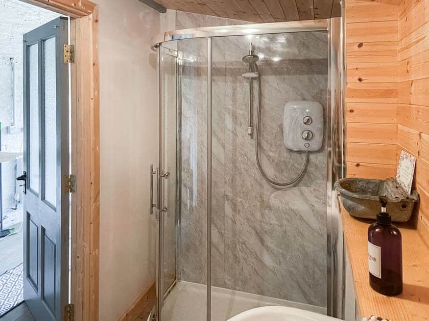 Bathroom | Lower Farm, Lower Farm 