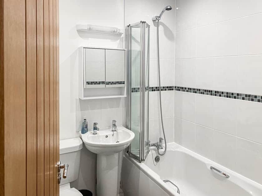 Bathroom | Trebellan, Porthtowan