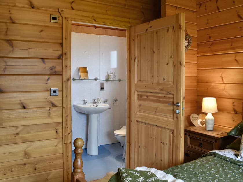 Double bedroom | Bank End Lodge, Carlton