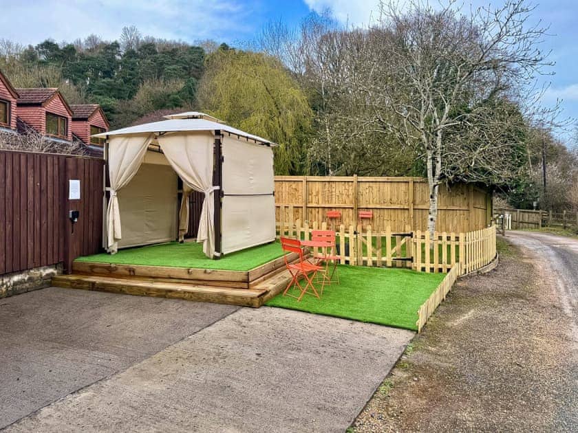 Exterior | Maple - Pinecone Lodges, Camerton, near Bath