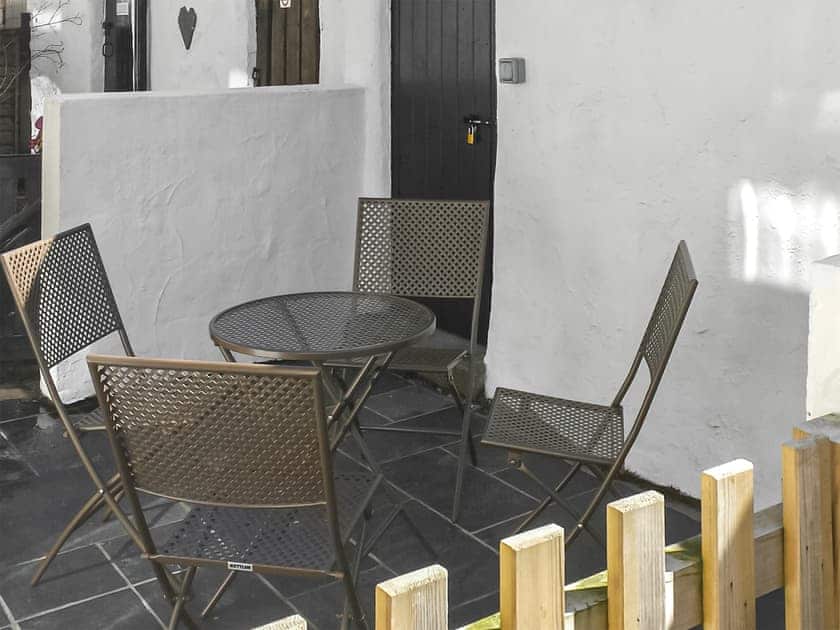 Sitting-out-area | Littlecroft, Windermere