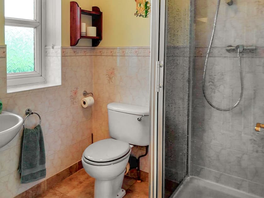 Shower room | Brompton Lodge, Potter Brompton, Scarborough