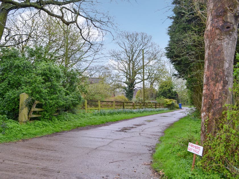 Surrounding area | Farmers Cottage, Withernsea